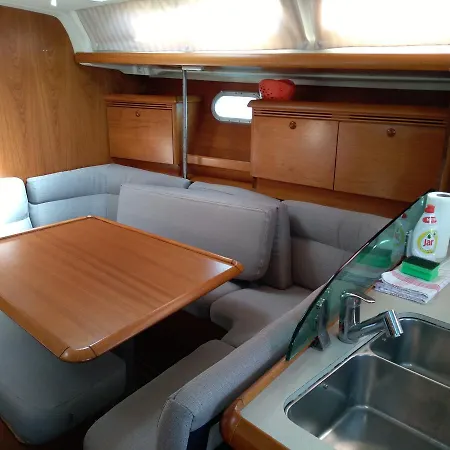 船上ホテル Boat Sun Odyssey 43 - Makarska Ii